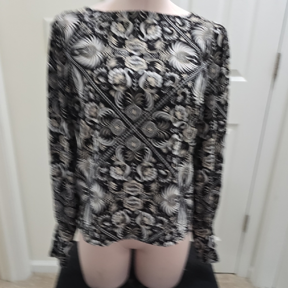 Ann Taylor Factory Black and White Patterned Blouse